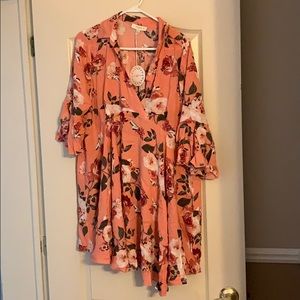 Flowy, floral Dress